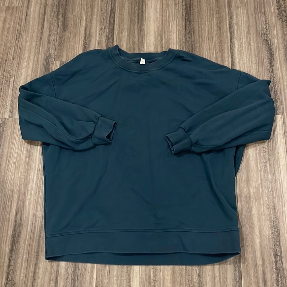 Perfectly Oversized Crew